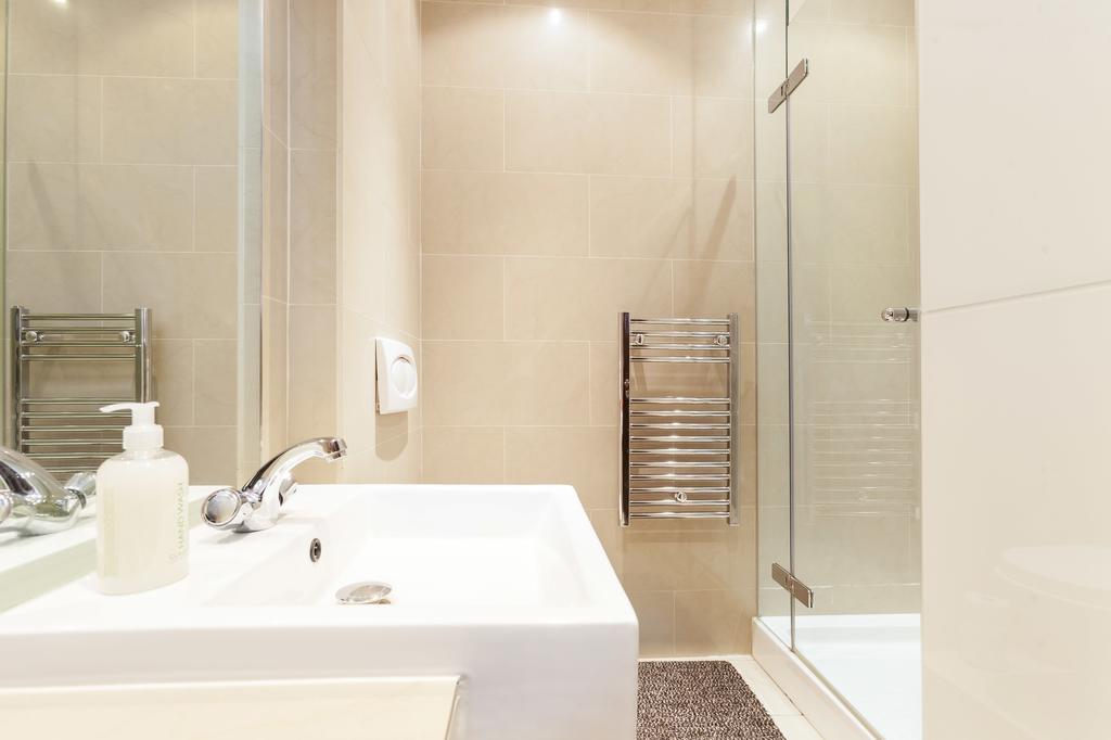 Club Living - Barbican Apartments London Exteriör bild